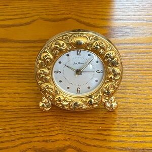 VINTAGE TRAVEL ALARM CLOCK